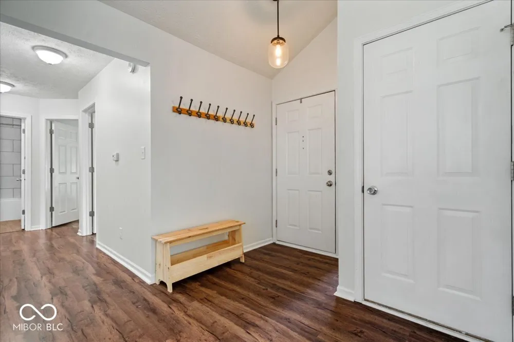 11546 Jamestown Drive W Fishers, IN 46038