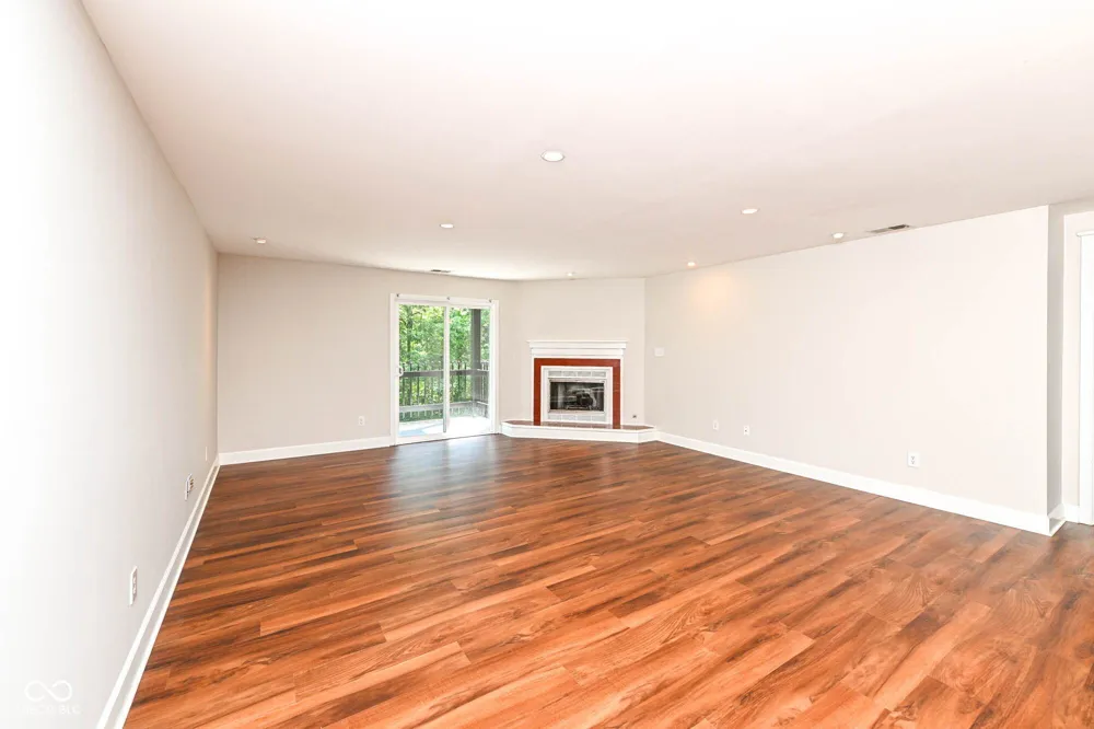 8651 Jaffa Ct E Drive #25 Indianapolis, IN 46260