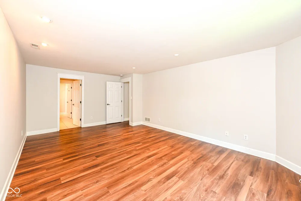 8651 Jaffa Ct E Drive #25 Indianapolis, IN 46260