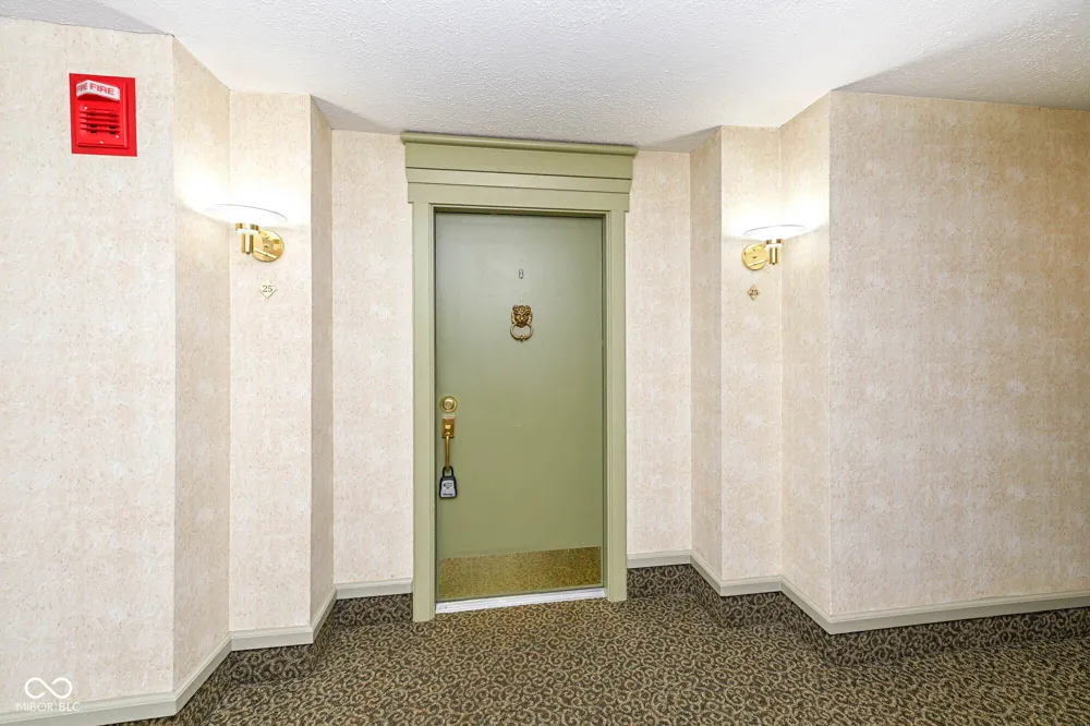 8651 Jaffa Ct E Drive #25 Indianapolis, IN 46260