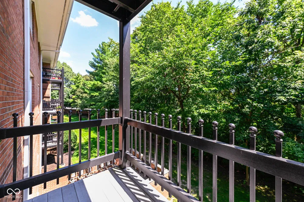 8651 Jaffa Ct E Drive #25 Indianapolis, IN 46260