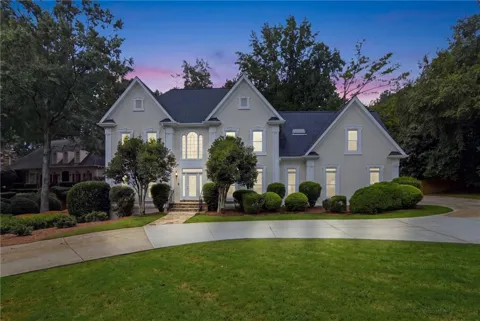 2211 Brooke Farm Trail