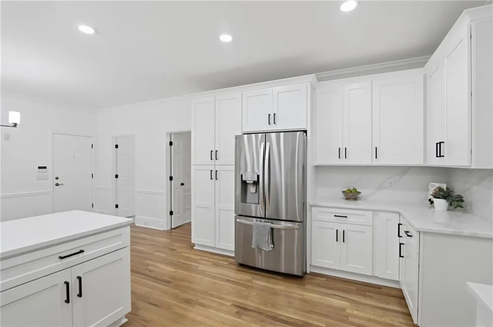 2211 Brooke Farm Trail Dunwoody, GA 30338