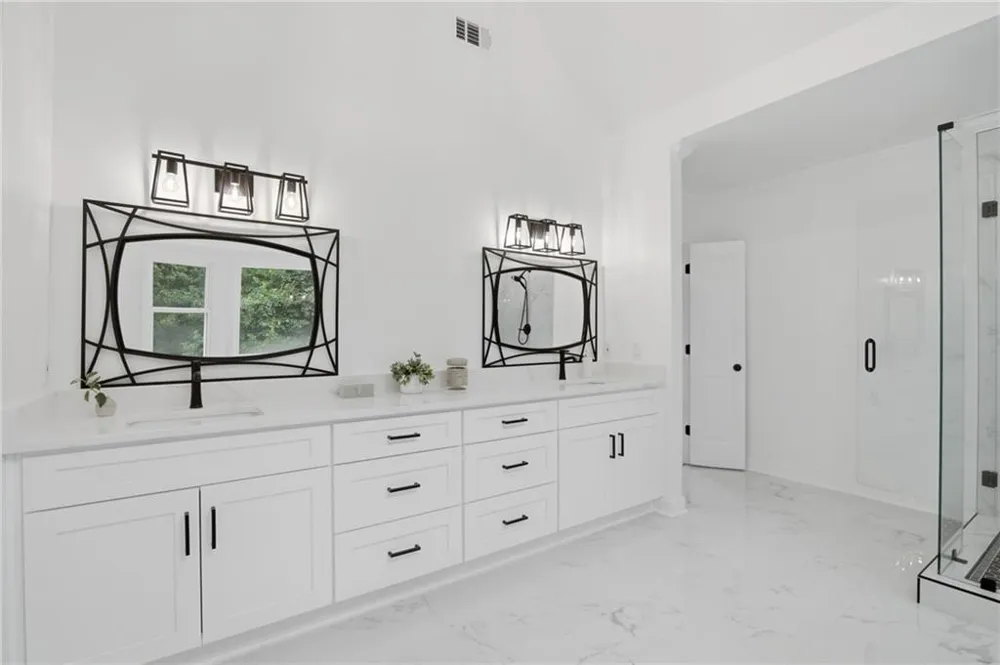 2211 Brooke Farm Trail Dunwoody, GA 30338