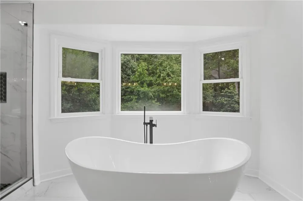 2211 Brooke Farm Trail Dunwoody, GA 30338