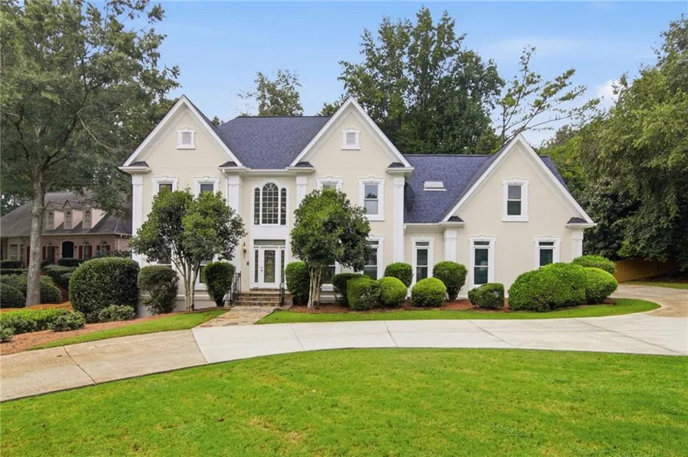 2211 Brooke Farm Trail Dunwoody, GA 30338
