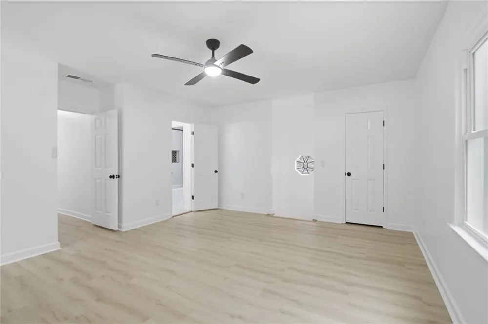 2211 Brooke Farm Trail Dunwoody, GA 30338