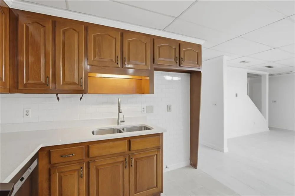 2211 Brooke Farm Trail Dunwoody, GA 30338