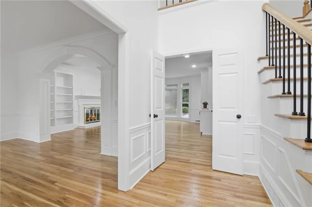 2211 Brooke Farm Trail Dunwoody, GA 30338