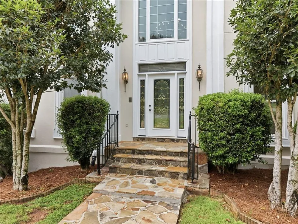 2211 Brooke Farm Trail Dunwoody, GA 30338