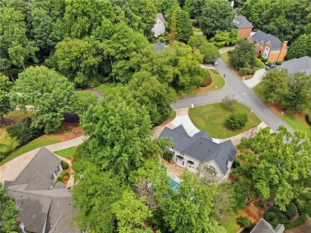 2211 Brooke Farm Trail Dunwoody, GA 30338