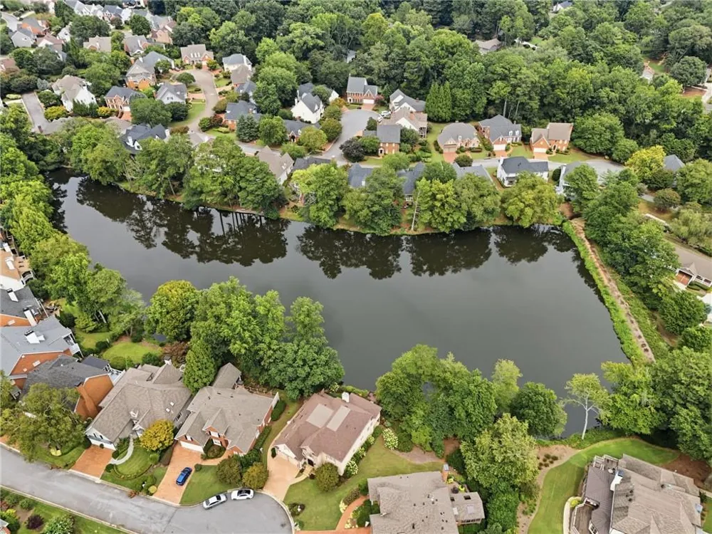 2211 Brooke Farm Trail Dunwoody, GA 30338