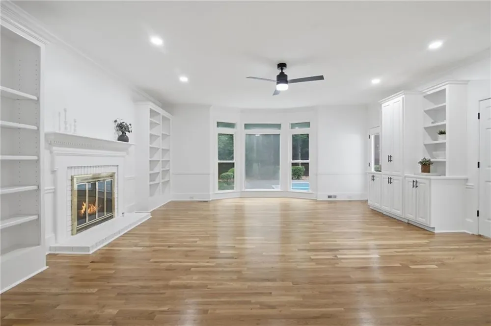 2211 Brooke Farm Trail Dunwoody, GA 30338