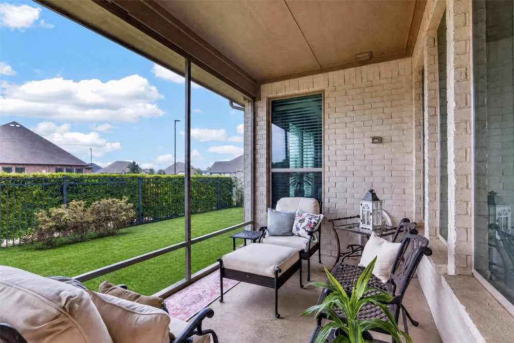 1320 Amsterdam Court Granbury, TX 76048