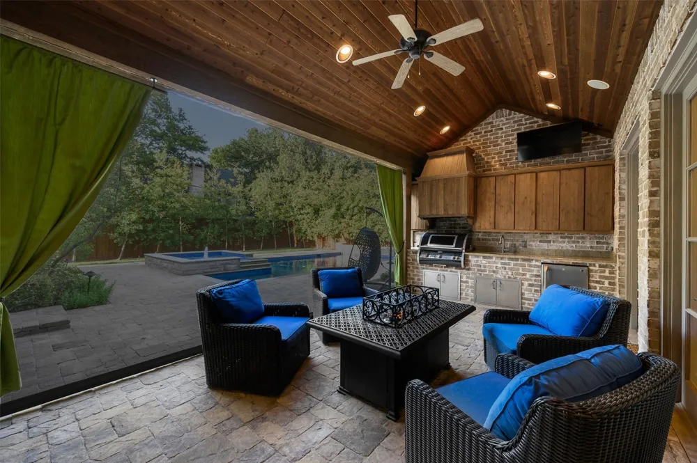 6043 Meadow Road Dallas, TX 75230