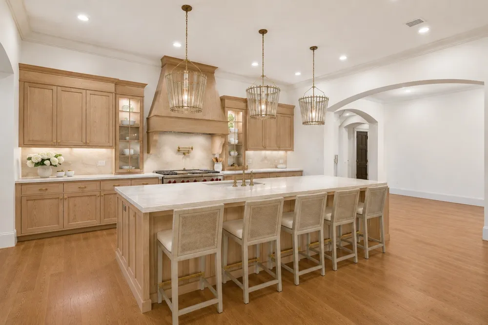 6043 Meadow Road Dallas, TX 75230