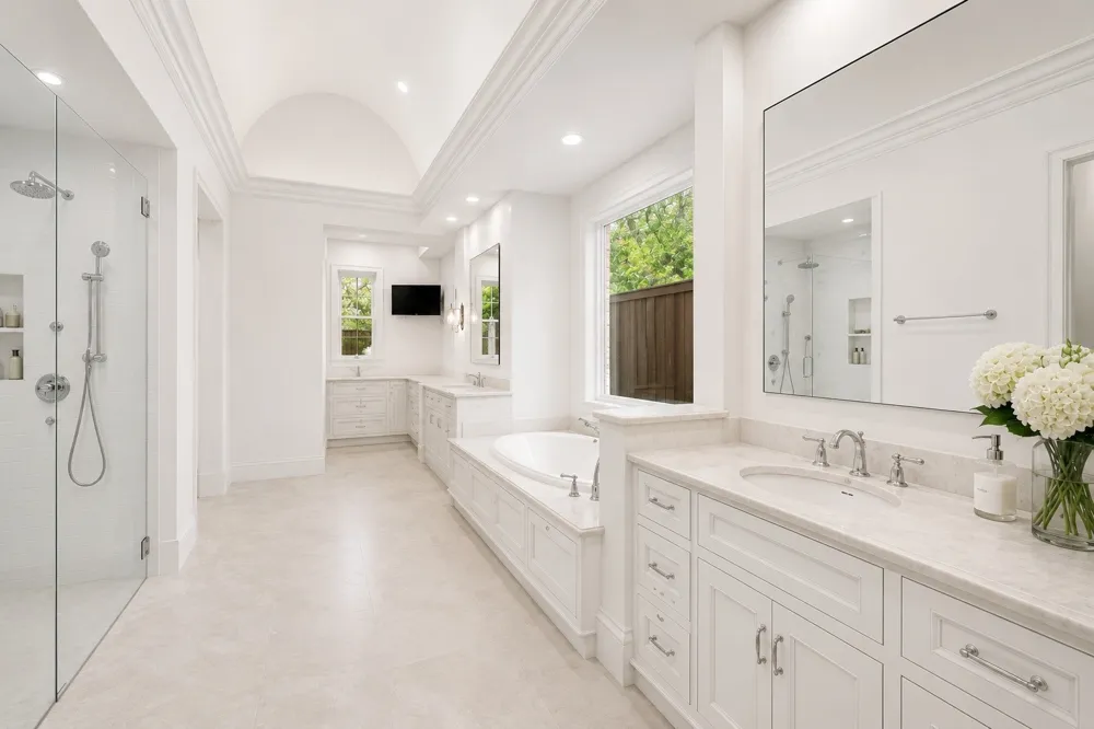 6043 Meadow Road Dallas, TX 75230