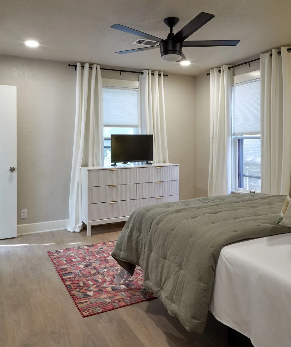 805 Lilac Street Fort Worth, TX 76110