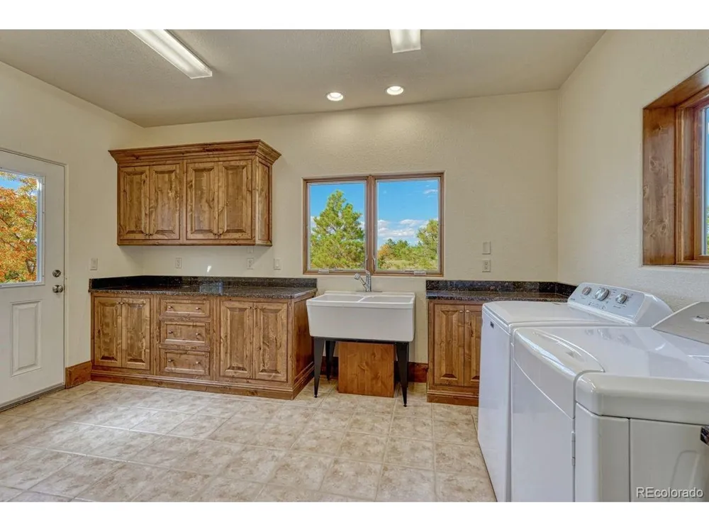 4050 Old Ranch Road Colorado Springs, CO 80908