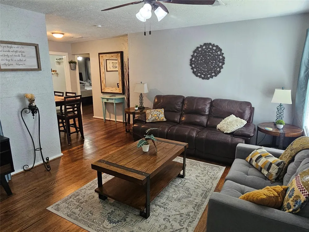 125 E 6th Street Deer Park, TX 77536
