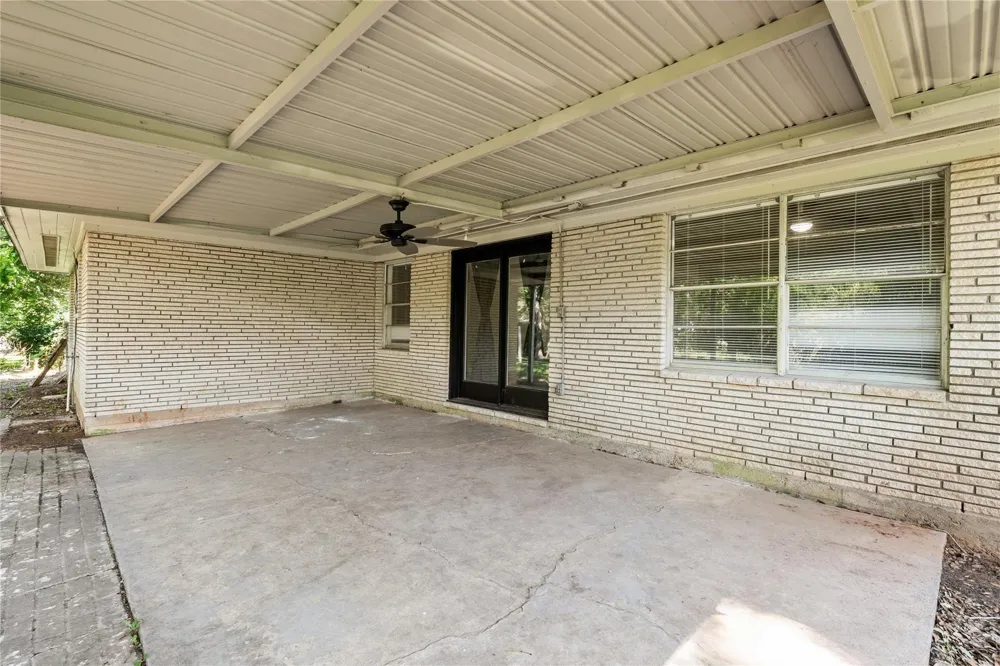 424 Southern Oaks Drive Lake Jackson, TX 77566