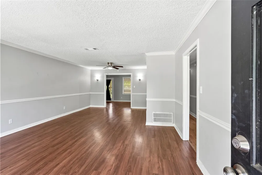 424 Southern Oaks Drive Lake Jackson, TX 77566