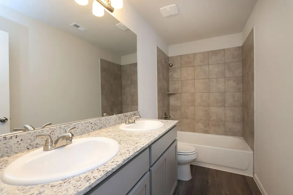 26439 Lakeshore Drive Hempstead, TX 77445