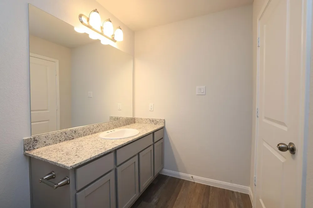 26439 Lakeshore Drive Hempstead, TX 77445