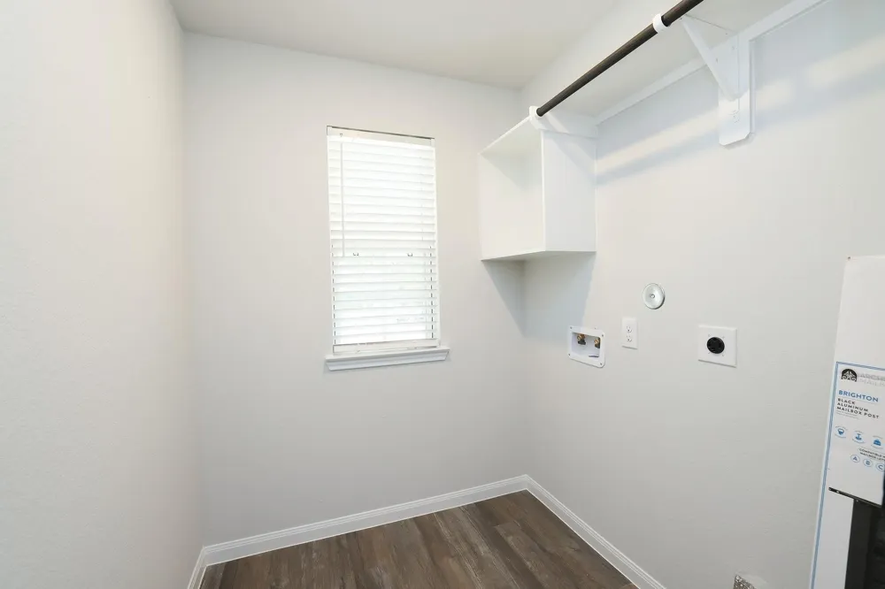26439 Lakeshore Drive Hempstead, TX 77445