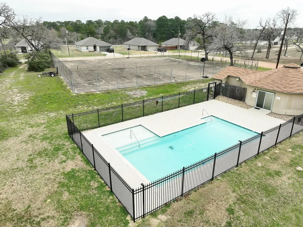 26439 Lakeshore Drive Hempstead, TX 77445