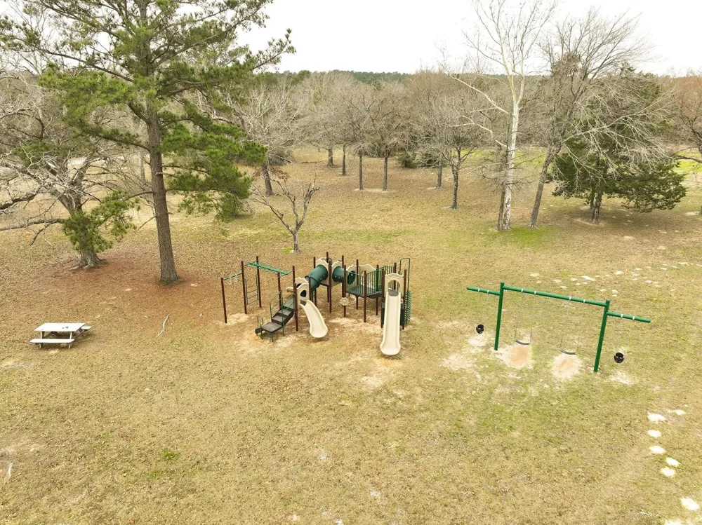 26439 Lakeshore Drive Hempstead, TX 77445