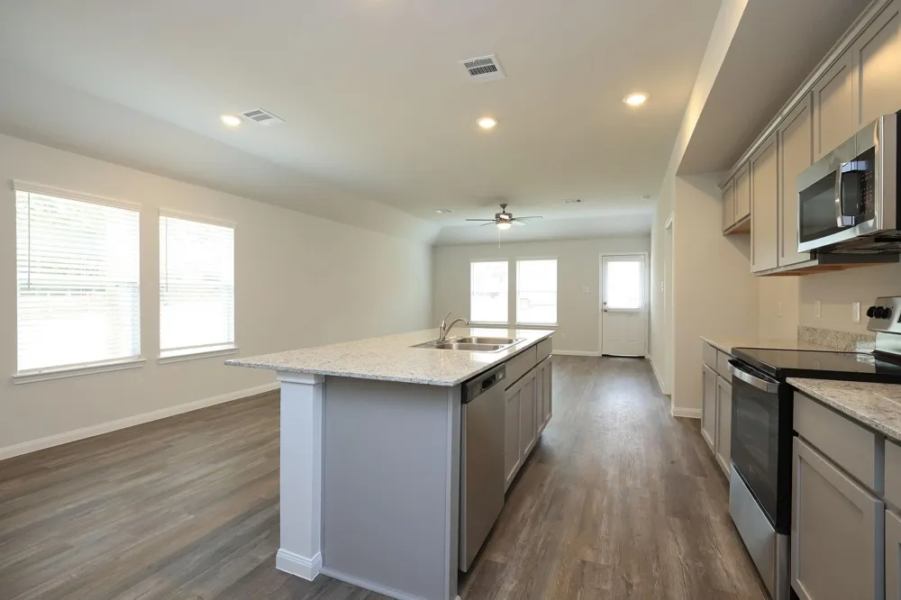 26439 Lakeshore Drive Hempstead, TX 77445