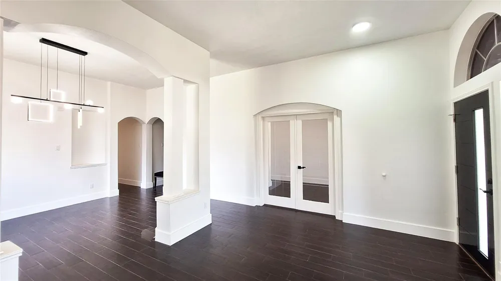 17122 Canterbury Green Court Sugar Land, TX 77498