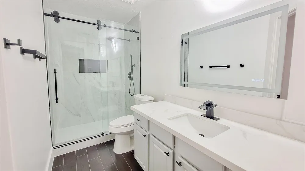17122 Canterbury Green Court Sugar Land, TX 77498