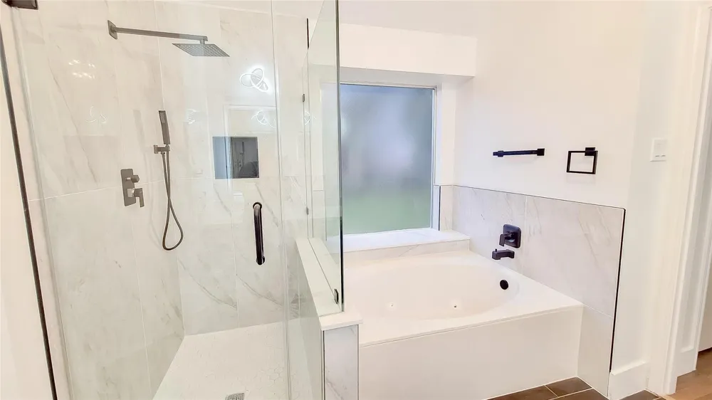 17122 Canterbury Green Court Sugar Land, TX 77498