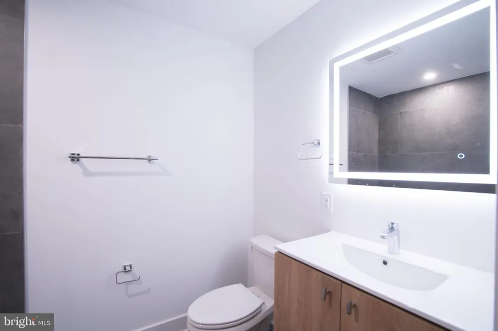 1325 LEE STREET #UNIT 405 Philadelphia, PA 19125