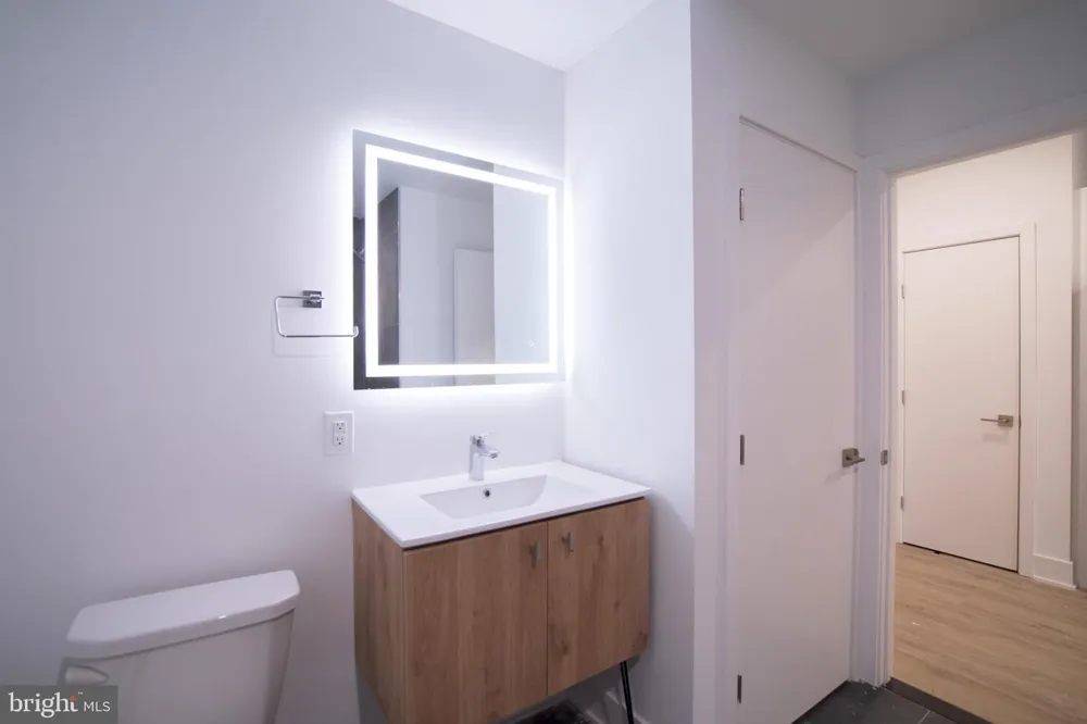 1325 LEE STREET #UNIT 405 Philadelphia, PA 19125