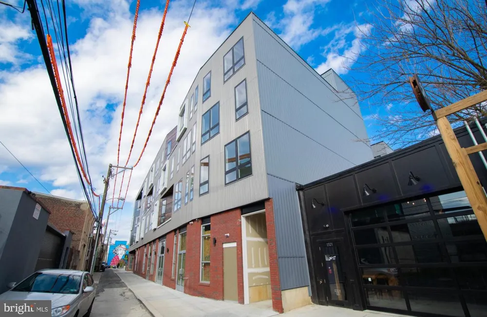 1325 LEE STREET #UNIT 405 Philadelphia, PA 19125