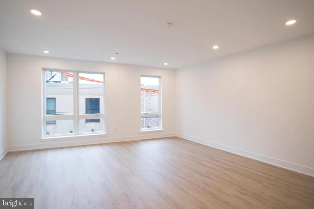 1325 LEE STREET #UNIT 405 Philadelphia, PA 19125