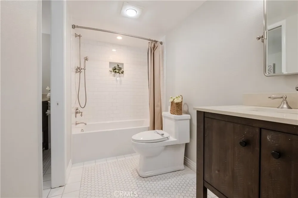 615 Monterey Avenue #I Monrovia, CA 91016