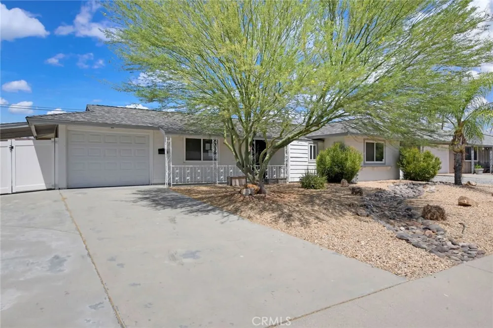 27086 Wentworth Drive Sun City, CA 92586