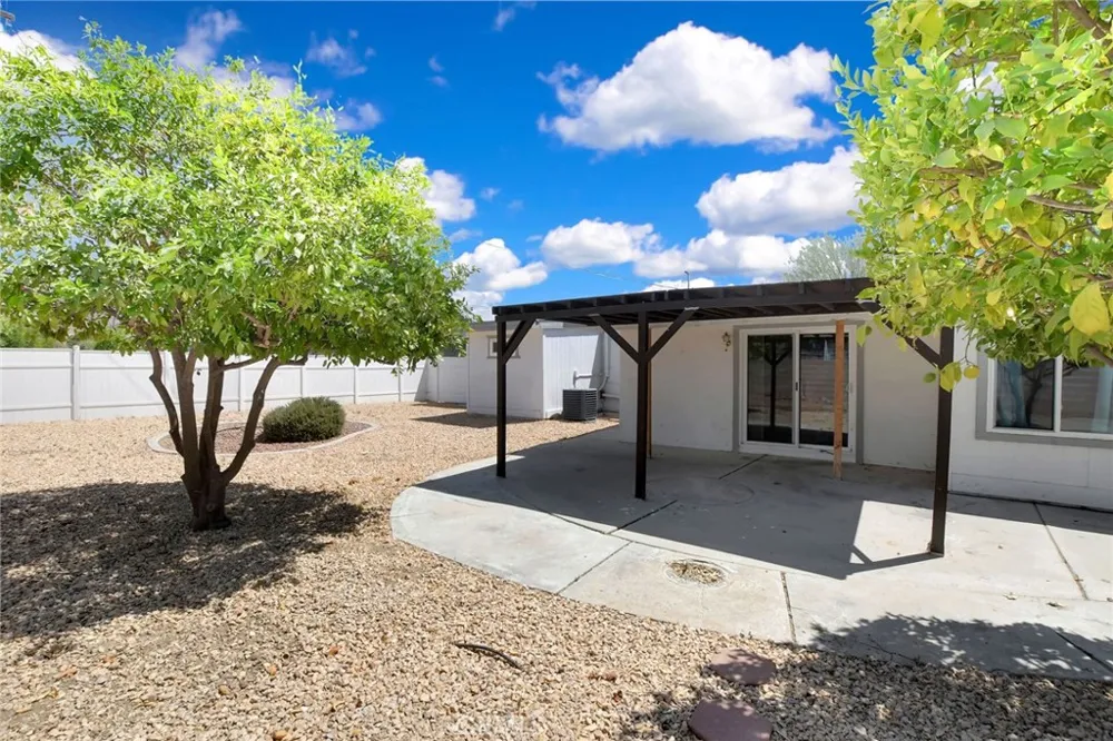 27086 Wentworth Drive Sun City, CA 92586