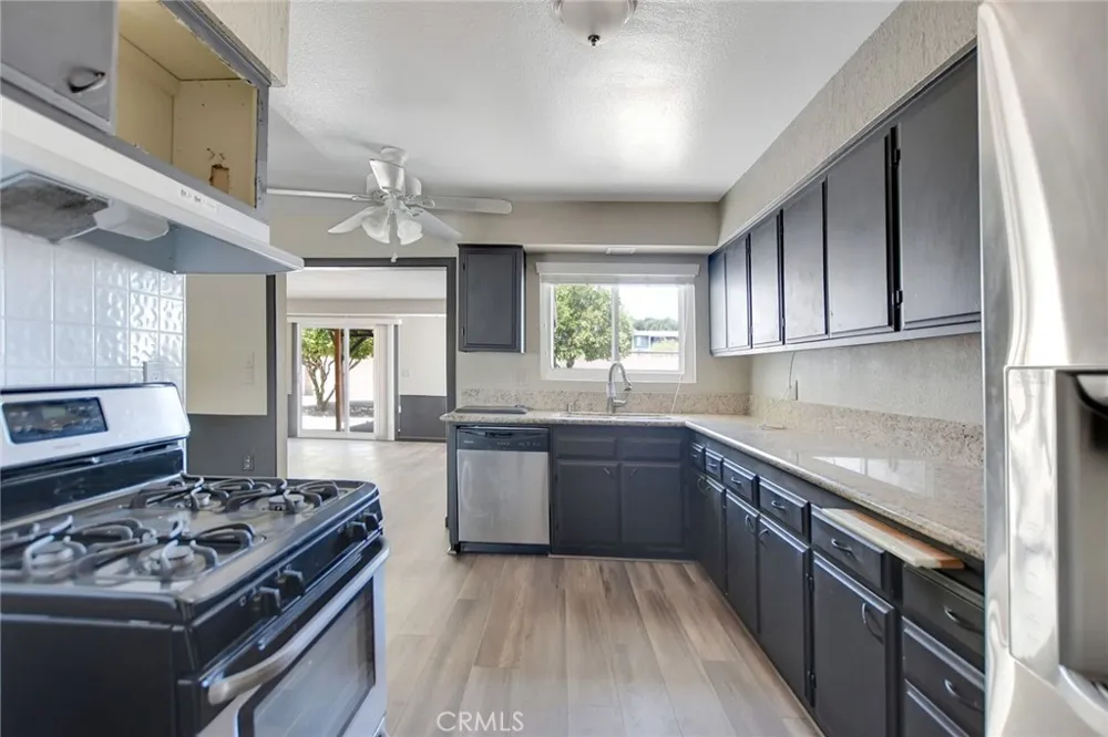 27086 Wentworth Drive Sun City, CA 92586