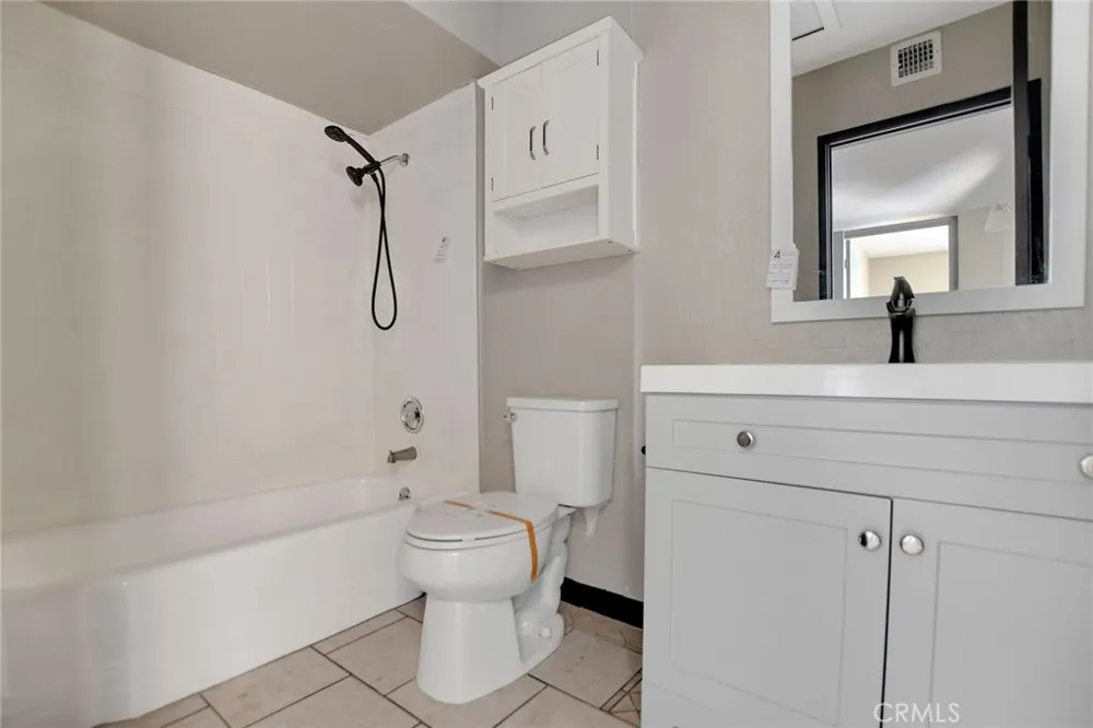 27086 Wentworth Drive Sun City, CA 92586