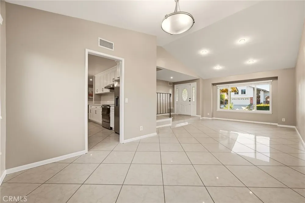 20112 Divino Walnut, CA 91789