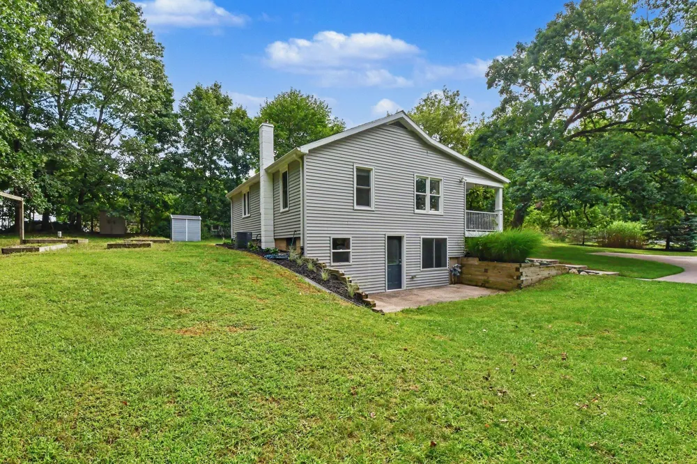 7911 68th Street SE Alto, MI 49302