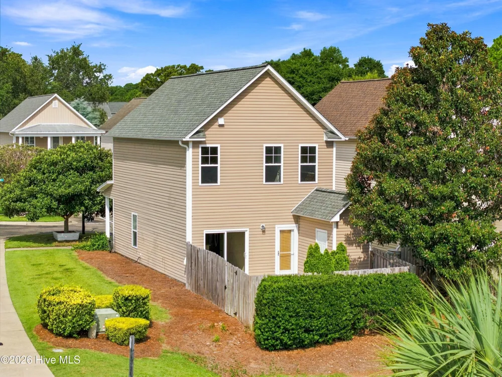 8023 Sweetgrass Court Wilmington, NC 28412