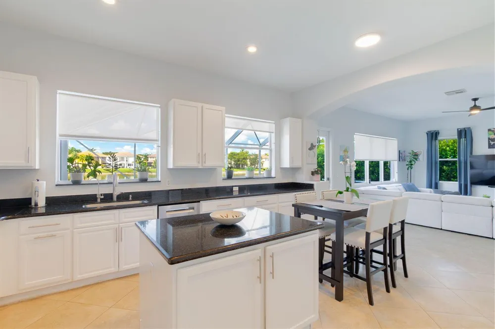 428 Cresta Circle West Palm Beach, FL 33413