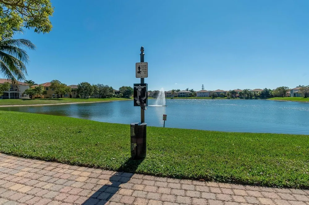 428 Cresta Circle West Palm Beach, FL 33413
