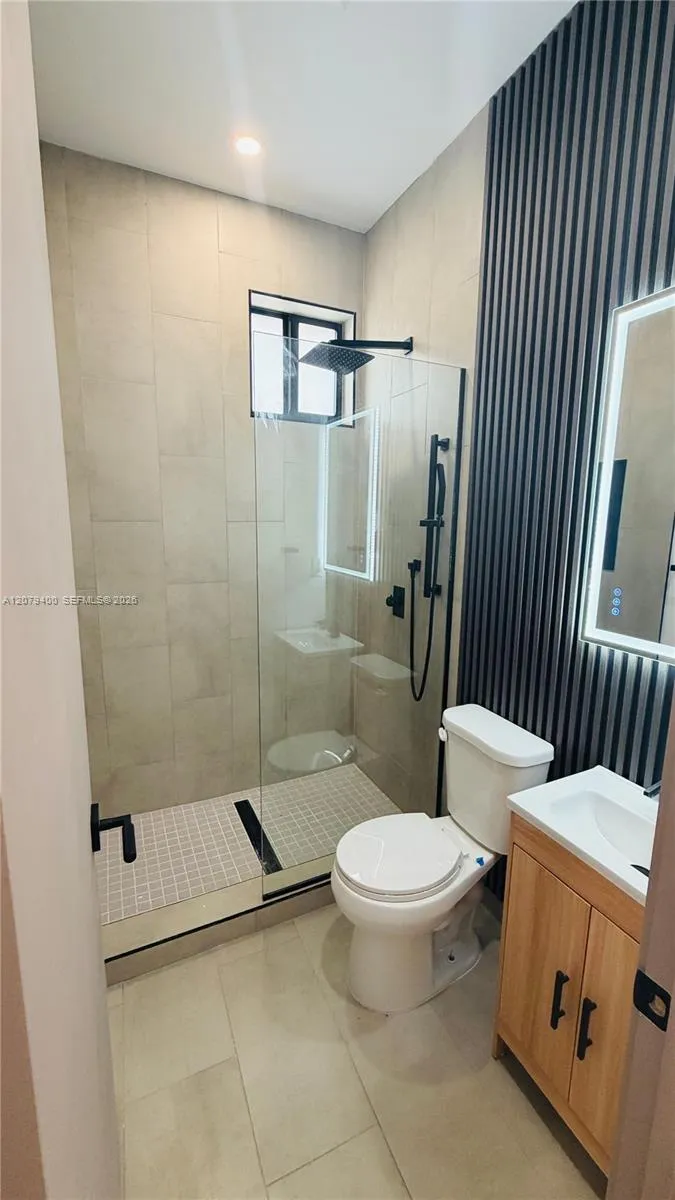 768 NW 2nd St #7 Miami, FL 33128